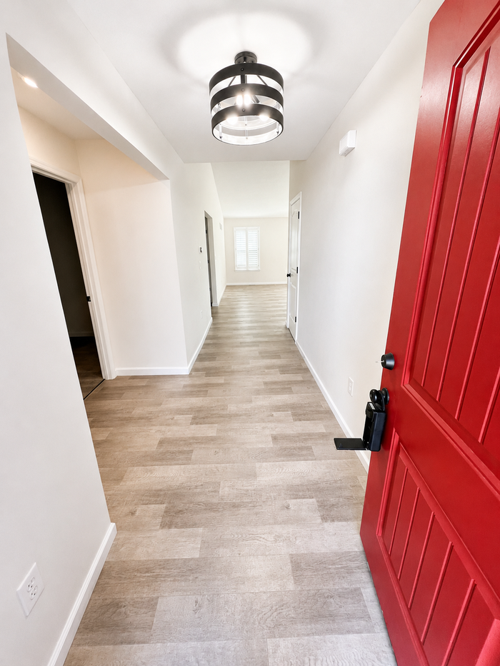 102 Doctrine Dr - Photo 2 of 17