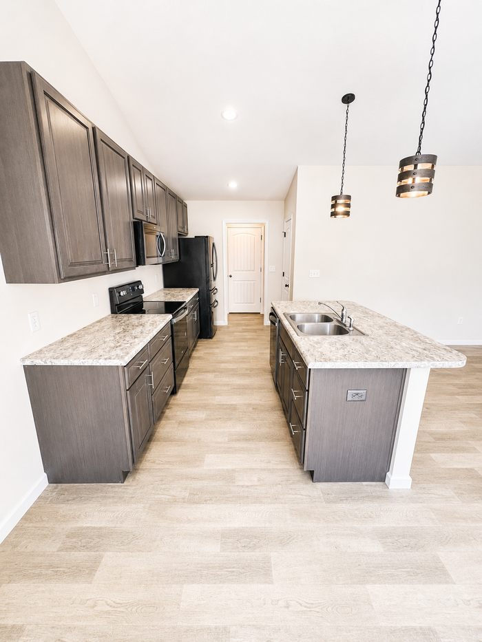 102 Doctrine Dr - Photo 4 of 17