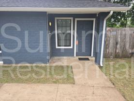 900 E Leslie Cir #B - Photo 1 of 1