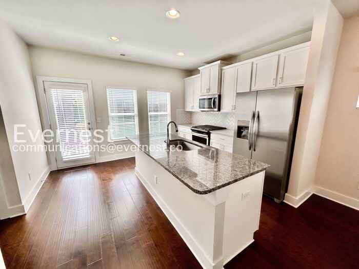 3783 Oxford Cir - Photo 2 of 30