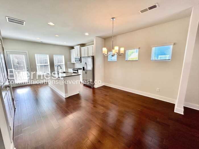 3783 Oxford Cir - Photo 5 of 30