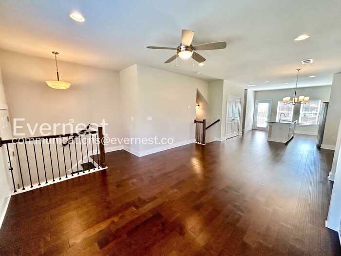 3783 Oxford Cir - Photo 7 of 30
