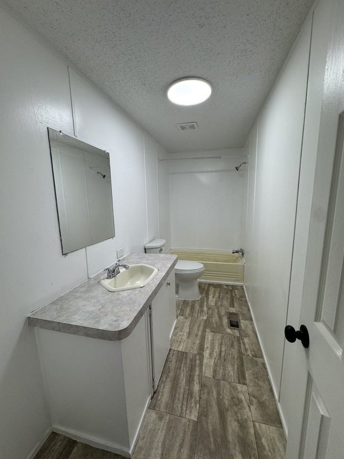 585 Old Branch Ave - Photo 5 of 12