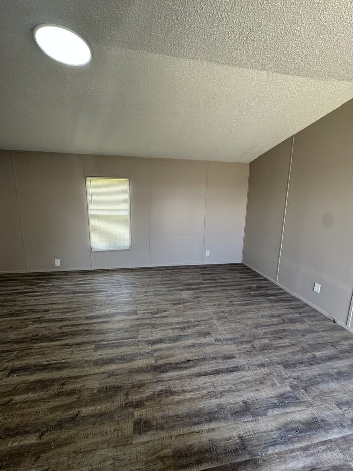585 Old Branch Ave - Photo 6 of 12