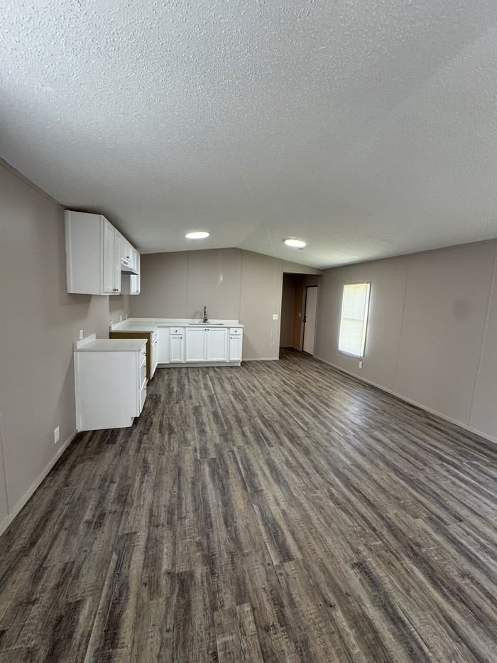 585 Old Branch Ave - Photo 7 of 12