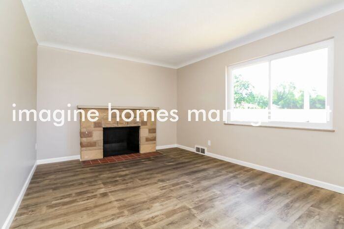6101 Murray Ave - Photo 4 of 17