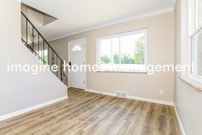 6101 Murray Ave - Photo 5 of 17
