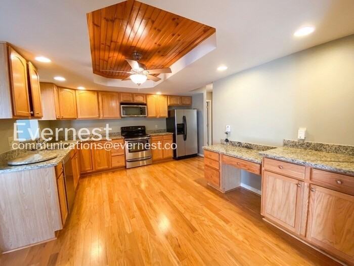 103 Winchester Ln - Photo 2 of 30