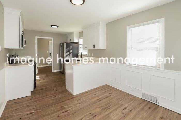 5701 N Amoret Ave - Photo 6 of 15