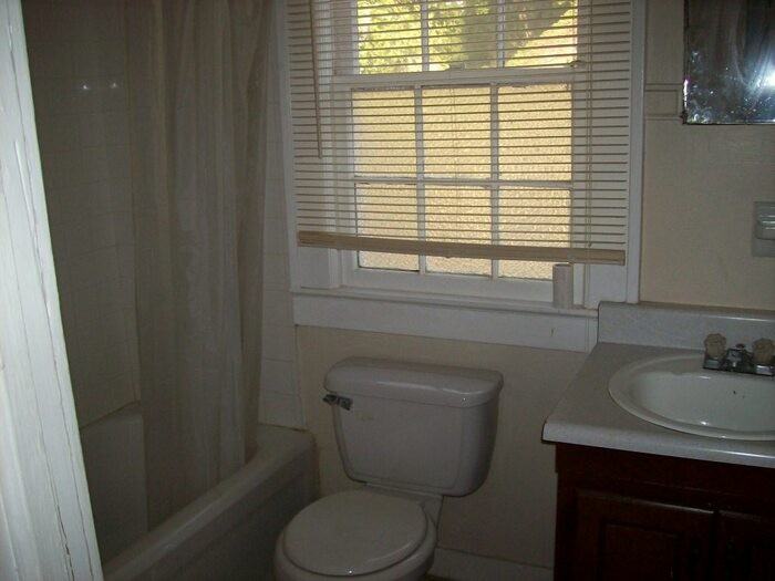 912 Lilly St #D - Photo 5 of 5