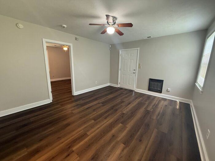 1300 Cardinal Ave - Photo 6 of 16