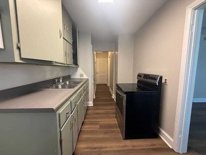 1300 Cardinal Ave - Photo 7 of 16