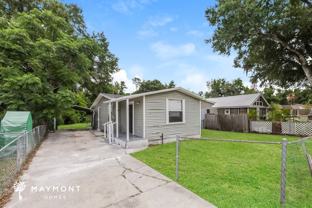 228 S Eastside Dr - Photo 1 of 1