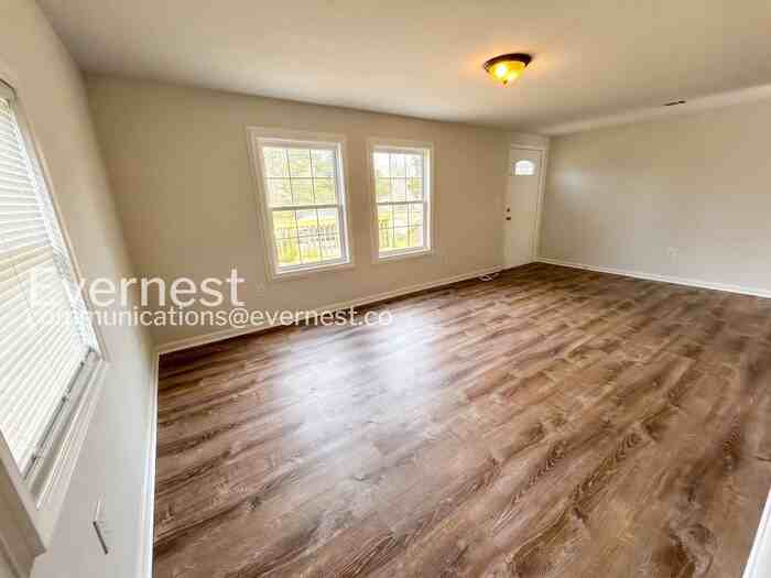 9716 Colby Ter - Photo 5 of 16