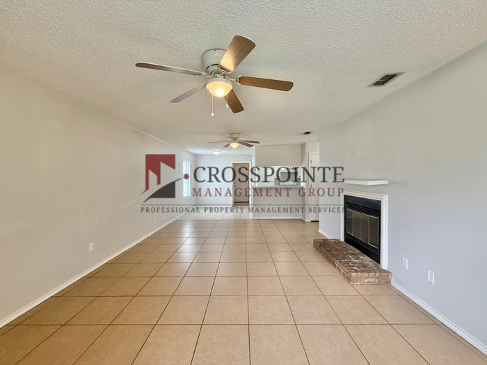 4588 Oak Hill Dr - Photo 4 of 17