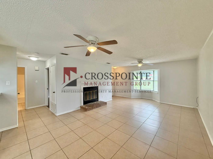 4588 Oak Hill Dr - Photo 5 of 17