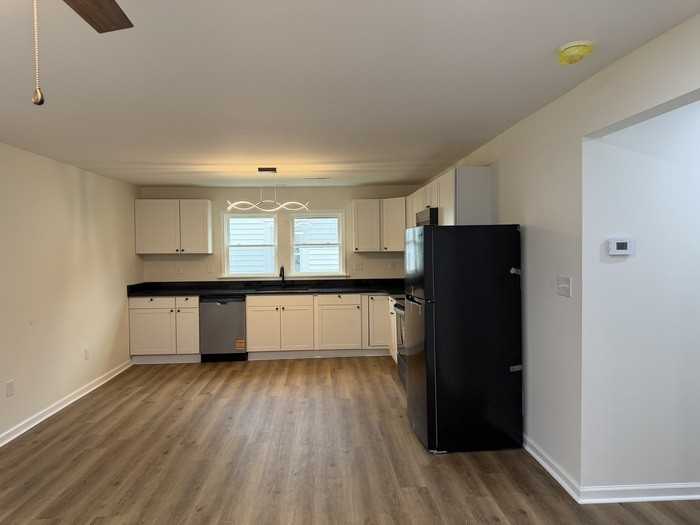 104 Howard St - Photo 3 of 14