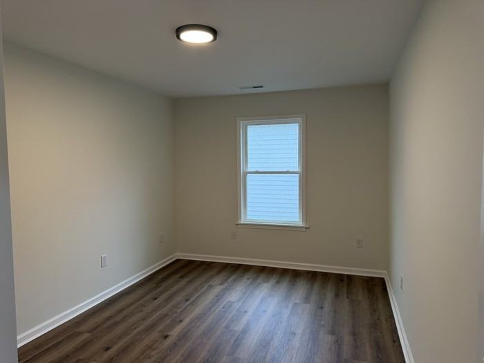 104 Howard St - Photo 6 of 14