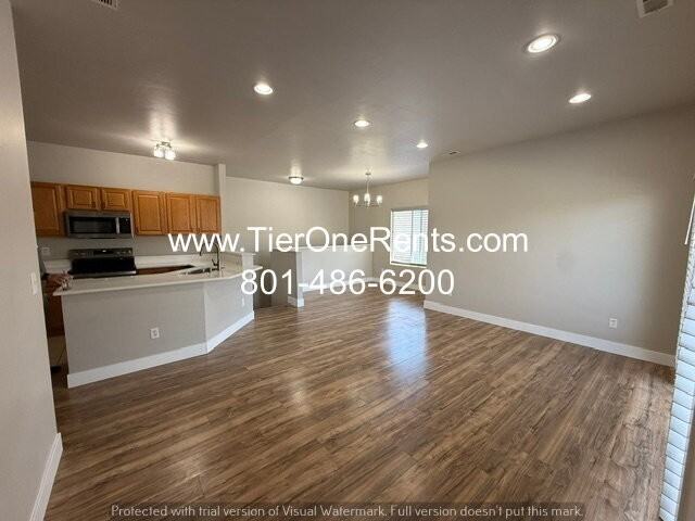 8457 S Ivy Springs Ln - Photo 5 of 18
