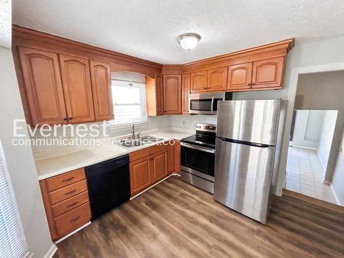 1540 Stone Hill Rd - Photo 6 of 30