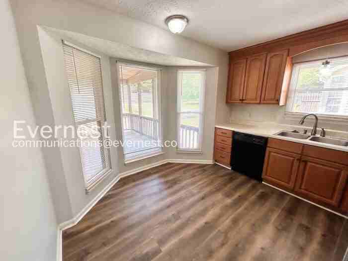 1540 Stone Hill Rd - Photo 7 of 30