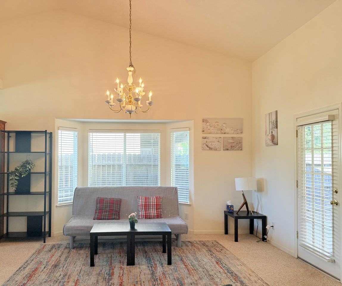 2928 E Christopher Dr #NA - Photo 2 of 30