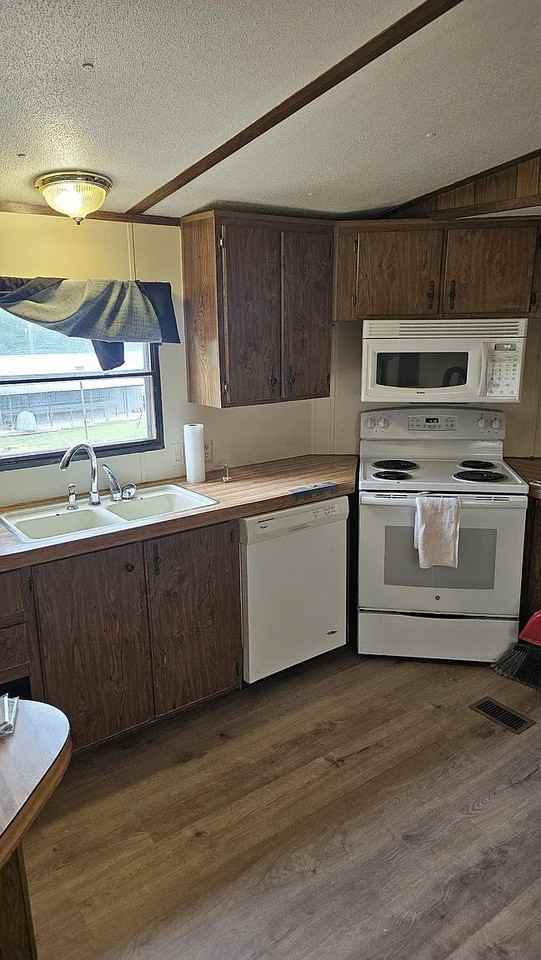 3 Beth Ln #NA - Photo 7 of 11