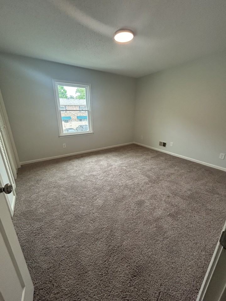 3700 Bush River Rd #K3 - Photo 5 of 6