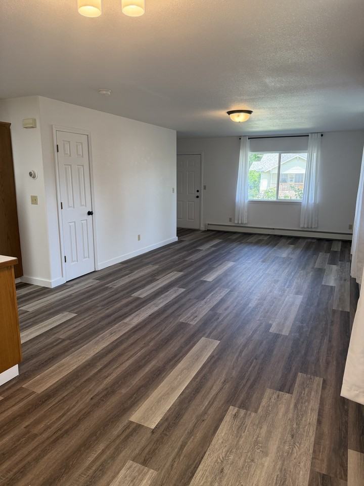 704 M Ave #2 - Photo 3 of 12