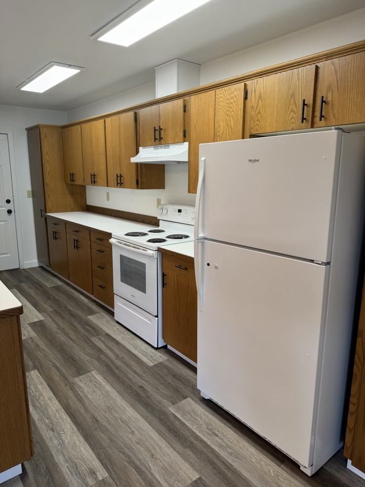 704 M Ave #2 - Photo 4 of 12
