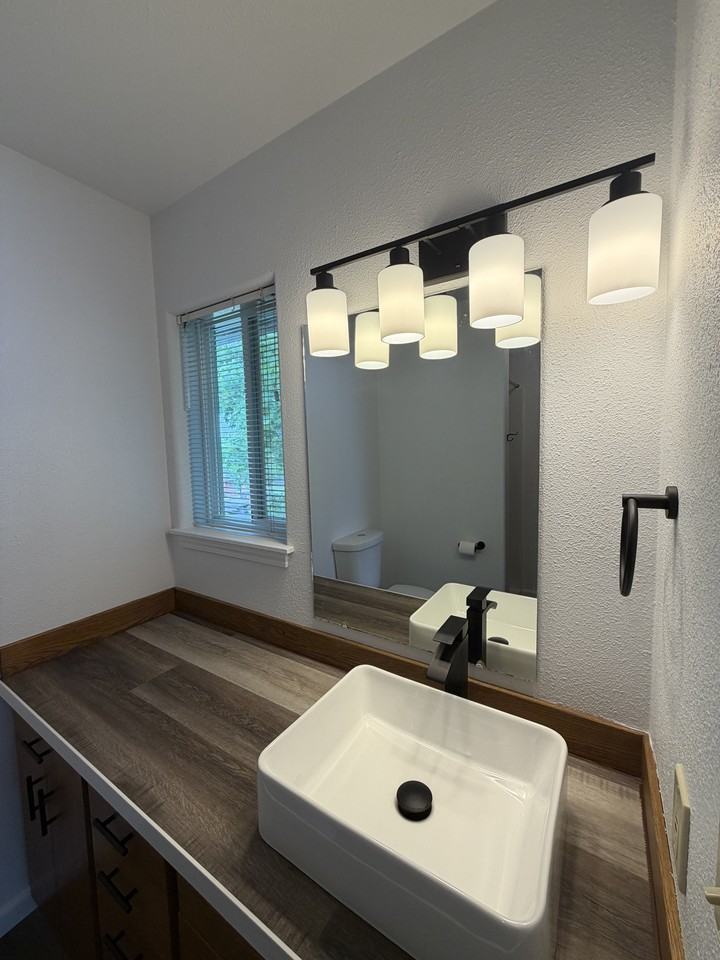 704 M Ave #2 - Photo 7 of 12
