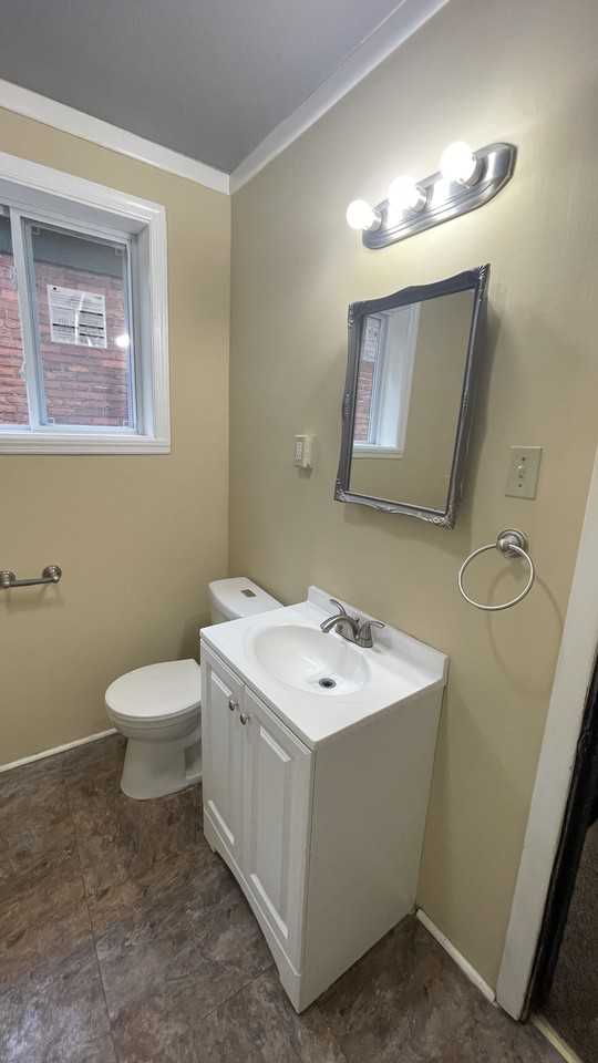 1250 Blackadore Ave #NA - Photo 7 of 20