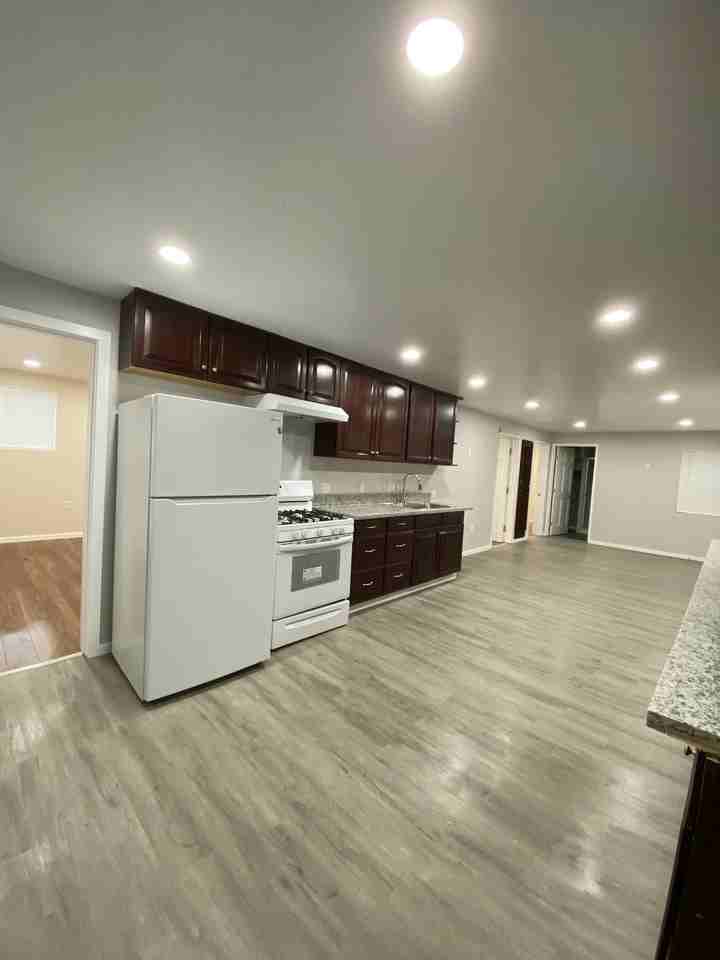 514 Indiana St #NA - Photo 2 of 9