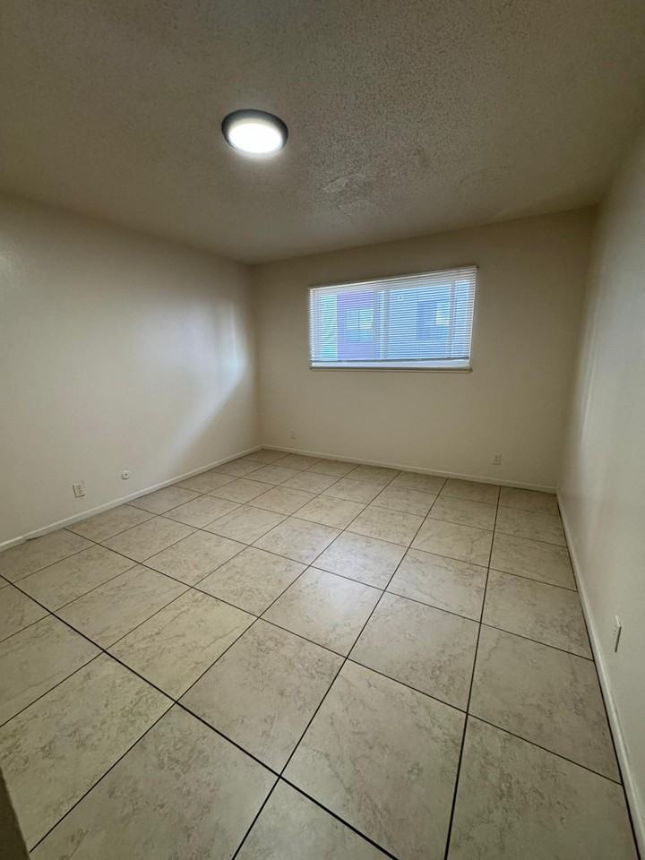 38845 Bell St #203 - Photo 6 of 11