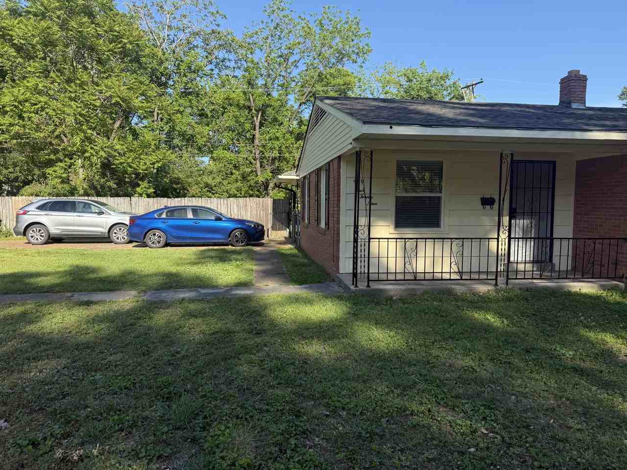 924 Sumter St #NA - Photo 2 of 23