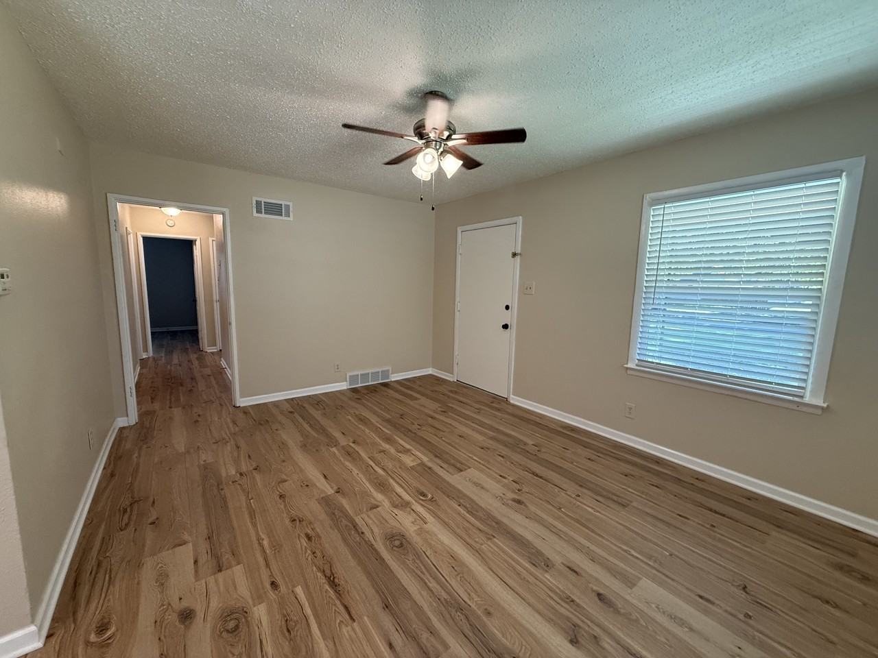 924 Sumter St #NA - Photo 5 of 23