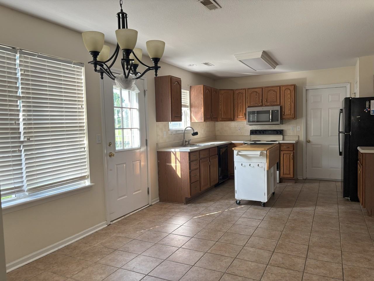 4501 Sussex Dr #NA - Photo 6 of 27