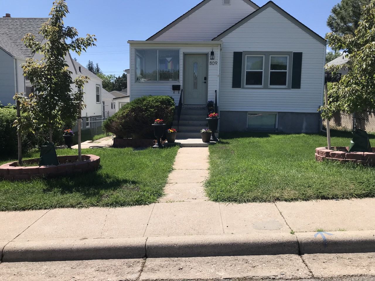 809 E 22nd St #A - Photo 5 of 6