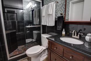 2916 Rollins St #NA - Photo 1 of 1