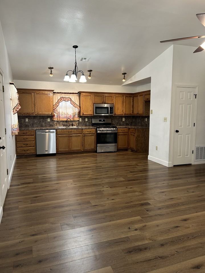 418 S Water St #NA - Photo 2 of 18