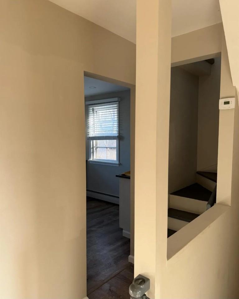 25 Stelton Rd #2 - Photo 4 of 15