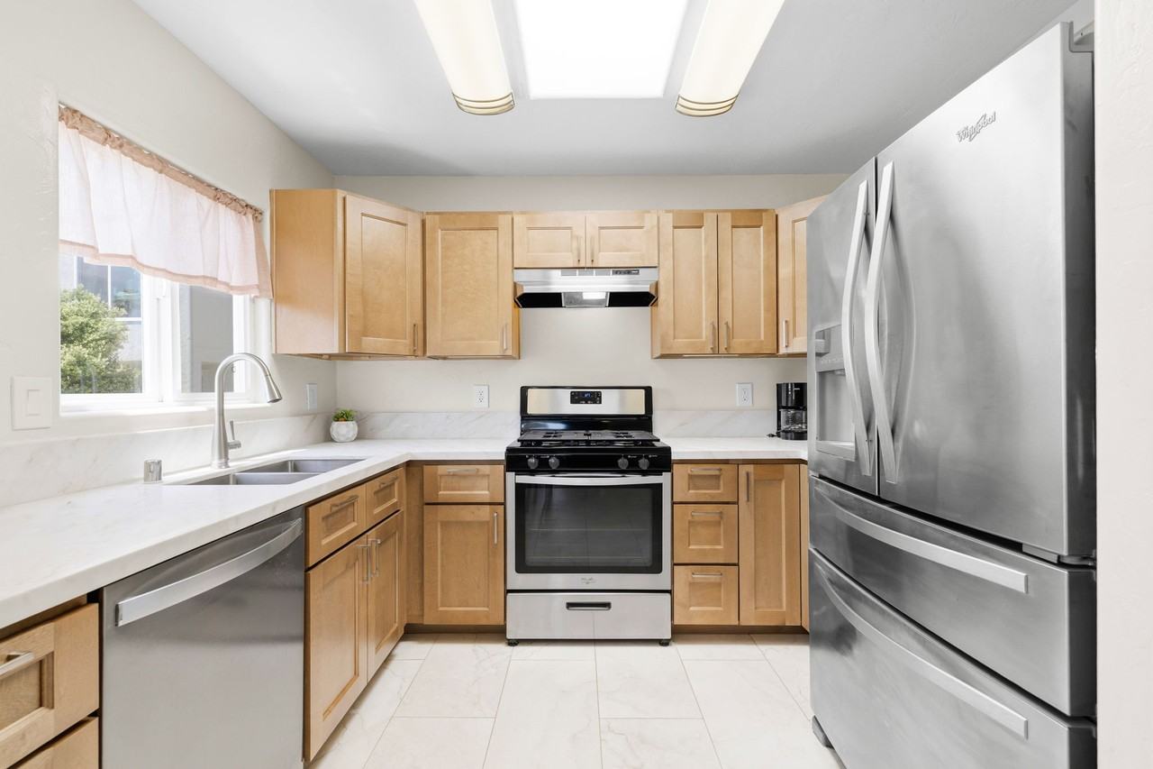 1668 Missouri St #1668 - Photo 4 of 42