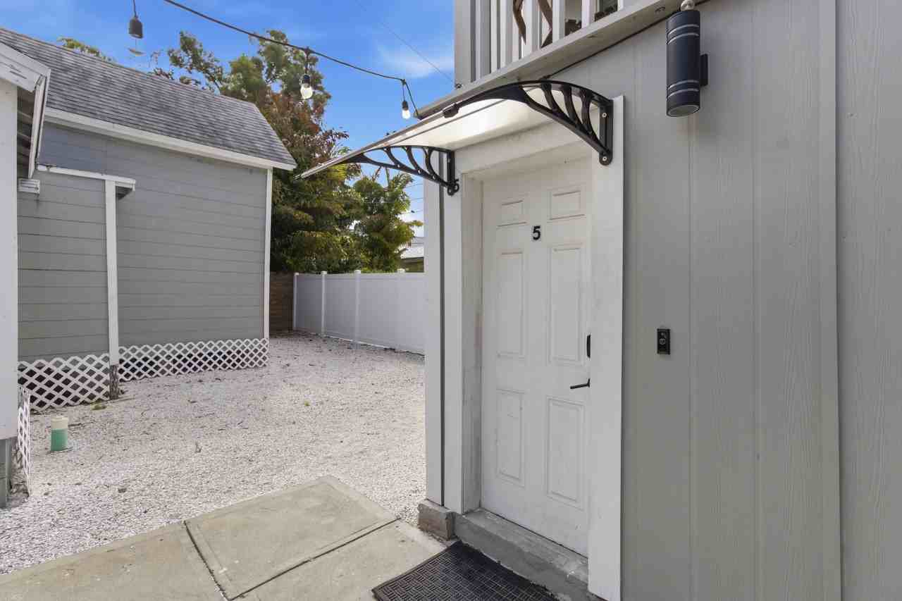 308 W Amelia Ave #5 - Photo 2 of 25