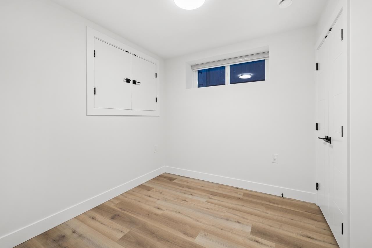 1412 East 54th Avenue - Photo 6 of 7