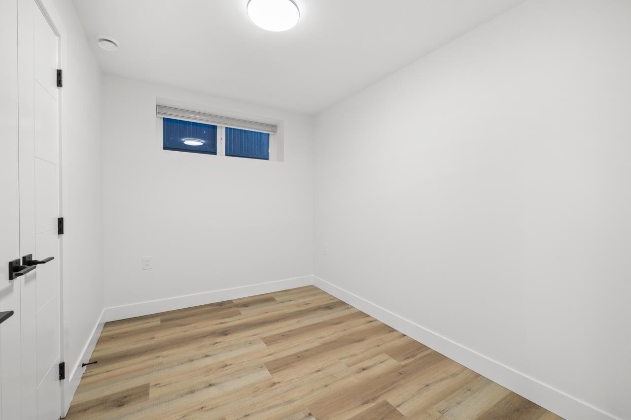 1412 East 54th Avenue - Photo 5 of 7