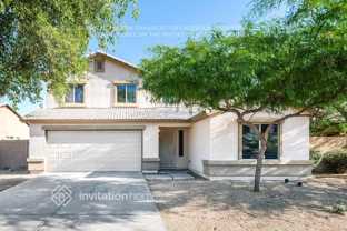 8134 W Hilton Ave - Photo 1 of 1