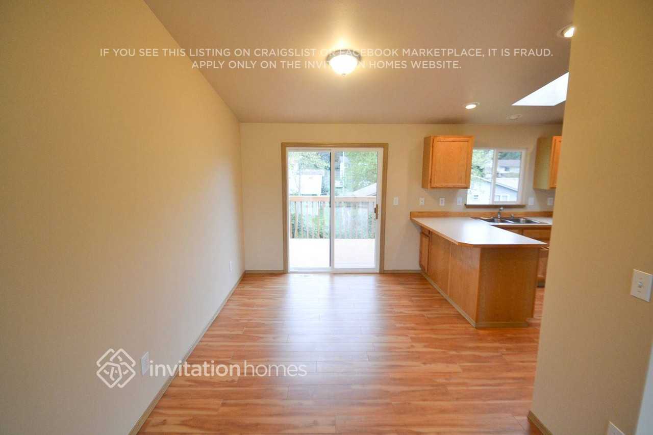 6323 94th St Ne - Photo 2 of 12