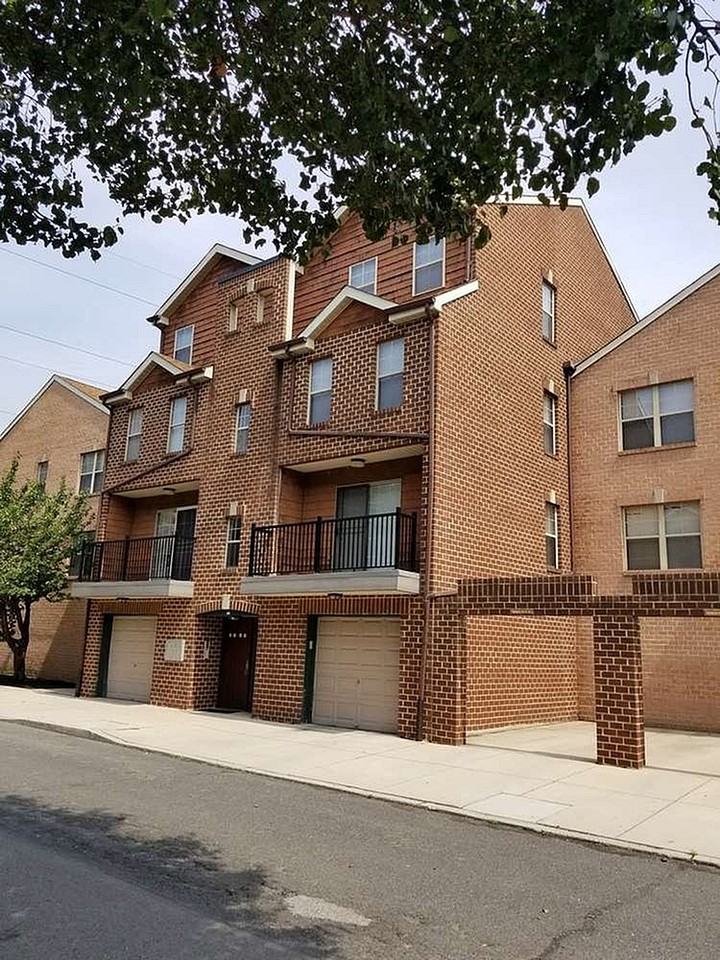 Mulberry Station Apartments - Photo 3 of 29