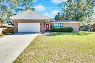 6241 Cranberry Ln E - Photo 1 of 1