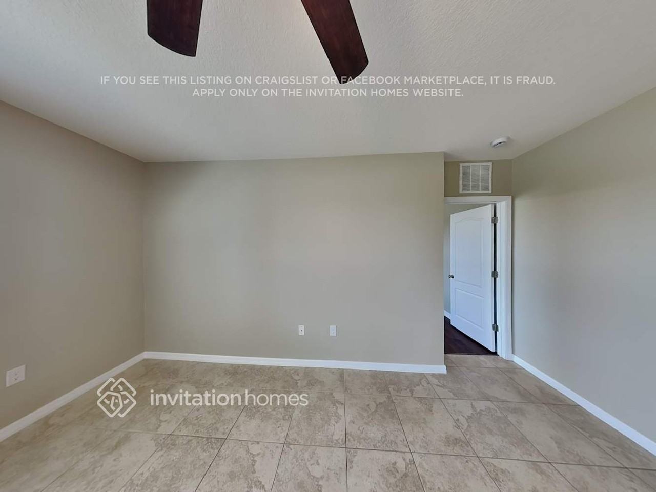 15749 High Bell Pl - Photo 4 of 22